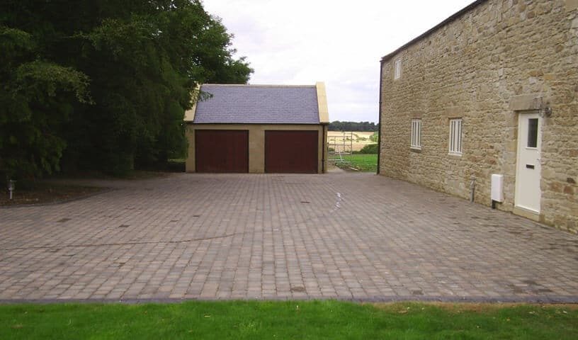 block_paved_driveway