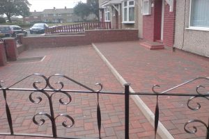 blockpavedpatioandsteps block-paved-patio-area-red-brick