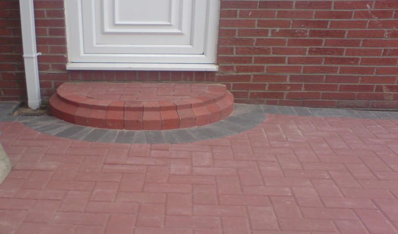 block-paved-steps-red